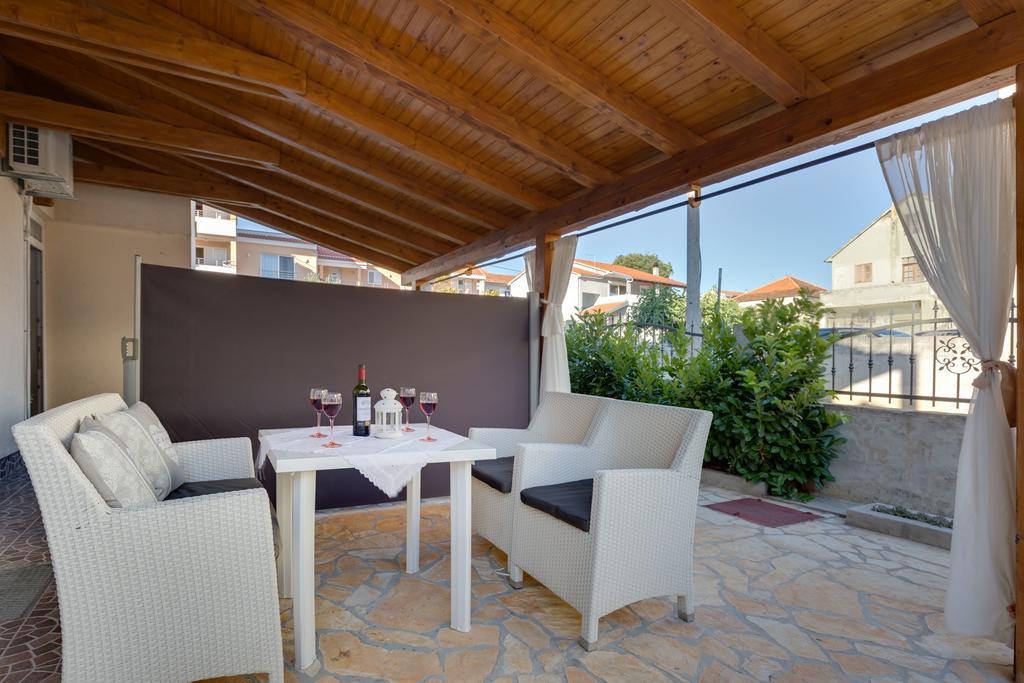 Apartmani Maksan Pakoštane Exteriör bild
