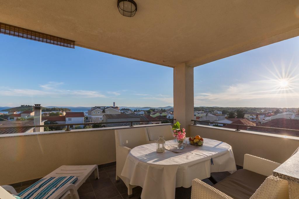 Apartmani Maksan Pakoštane Exteriör bild