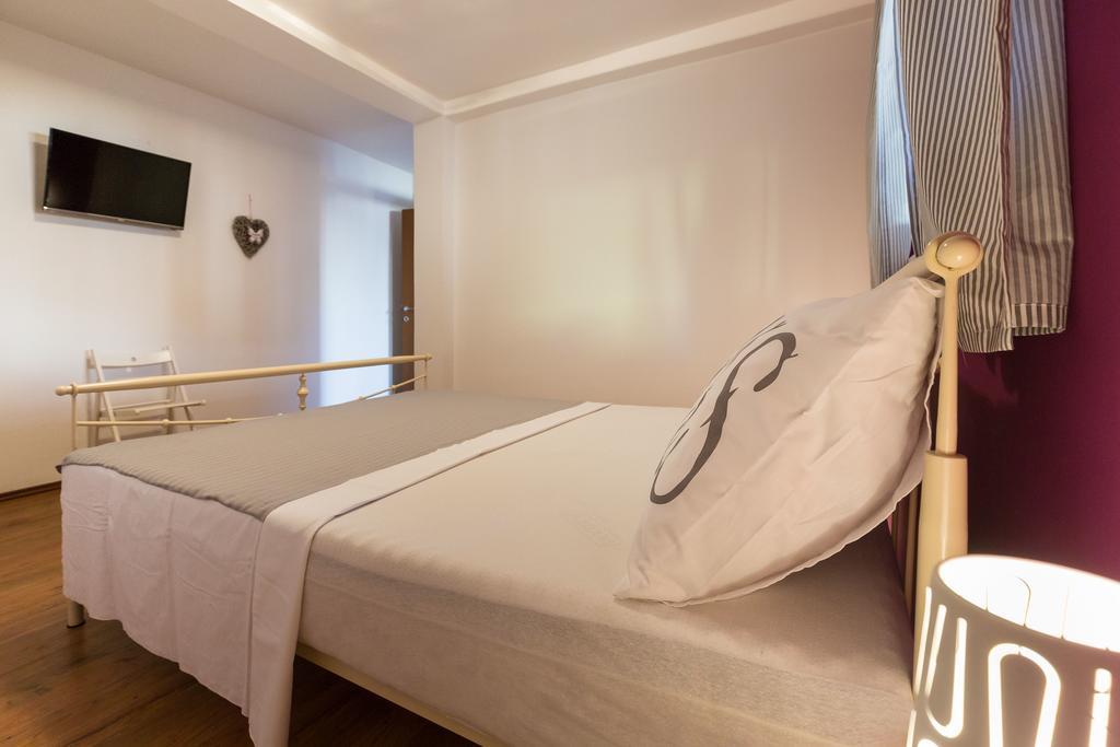 Apartmani Maksan Pakoštane Exteriör bild
