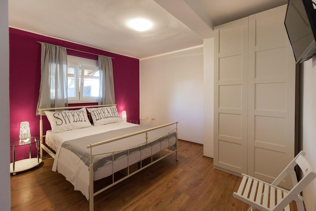 Apartmani Maksan Pakoštane Exteriör bild